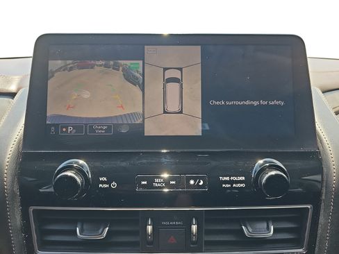 Used 2024 Nissan Armada Platinum w/ Captain's Chairs Package AWD/4WD image 20