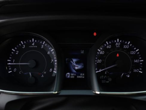 Used 2018 Toyota Avalon XLE Plus image 27