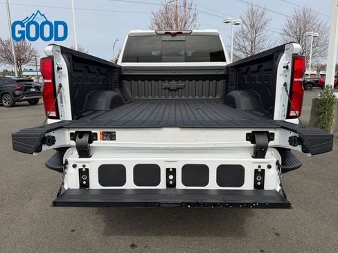 New 2026 Chevrolet Silverado 2500 ZR2 image 41