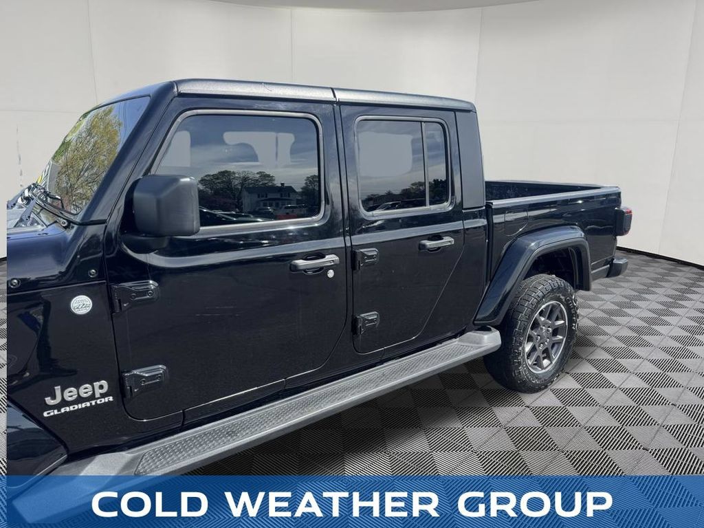 Used 2020 Jeep Gladiator Overland AWD/4WD image 9
