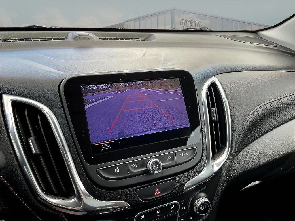 Used 2020 Chevrolet Equinox Premier w/ Premier Redline Edition FWD image 16