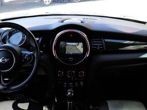 Used 2019 MINI Cooper S FWD image 32