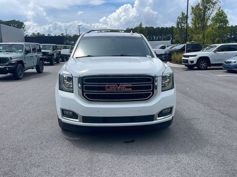 Used 2016 GMC Yukon SLE w/ Convenience Package AWD/4WD image 2