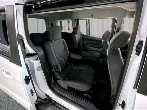 Used 2016 Ford Transit Connect XLT FWD image 27