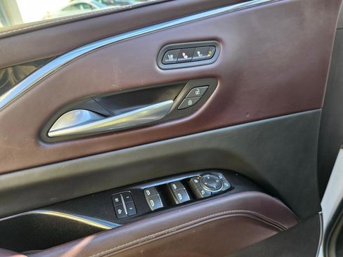 Certified 2023 Cadillac Escalade ESV Sport Platinum image 32