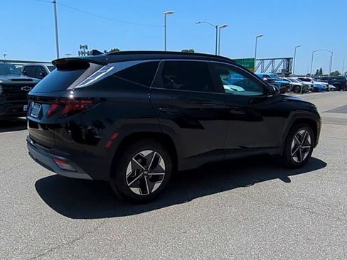 Used 2025 Hyundai Tucson SEL FWD image 8