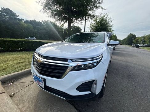 Used 2023 Chevrolet Equinox LT FWD image 4