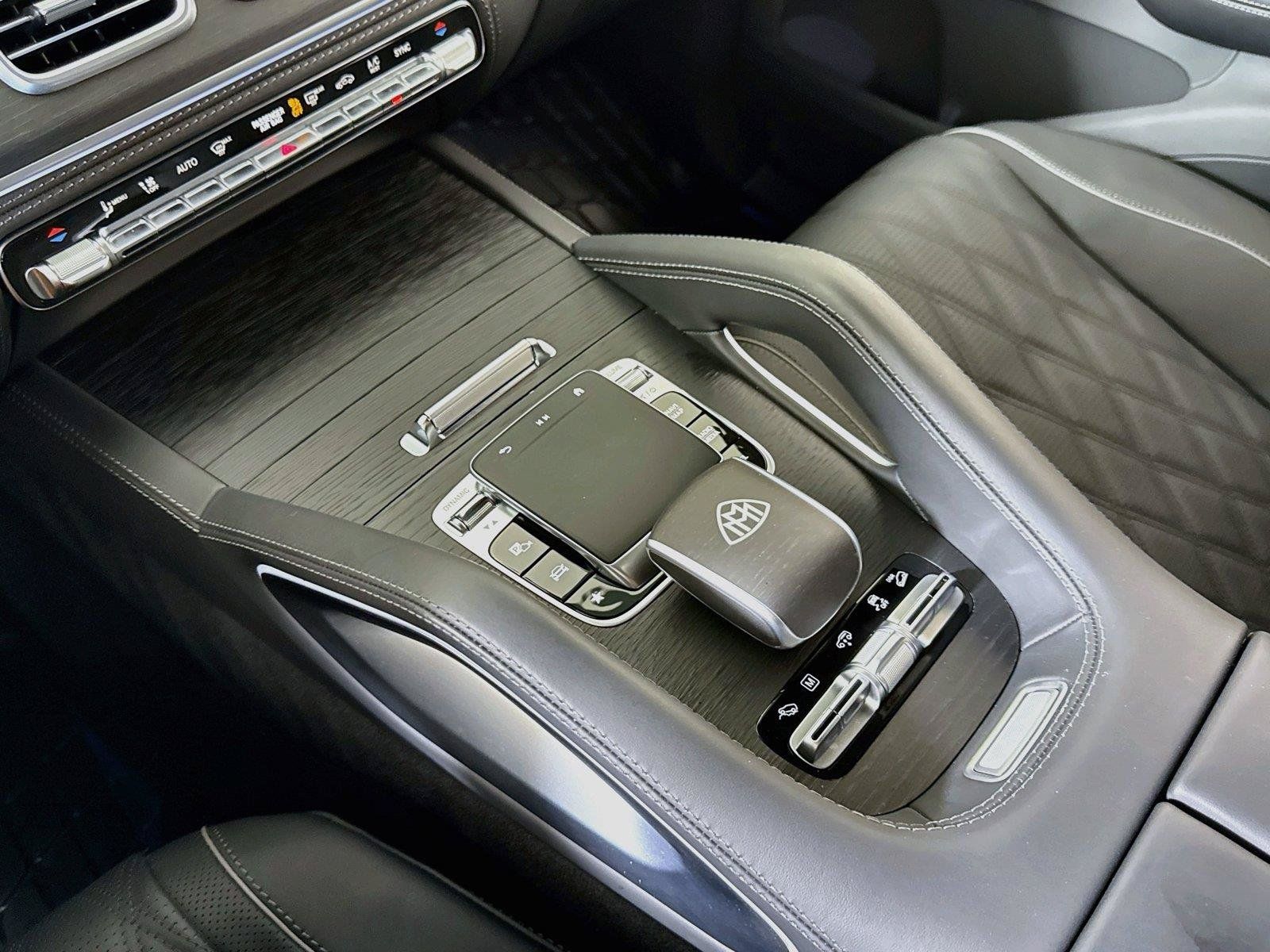 Used 2024 Mercedes-Benz Maybach GLS 600 4MATIC image 21