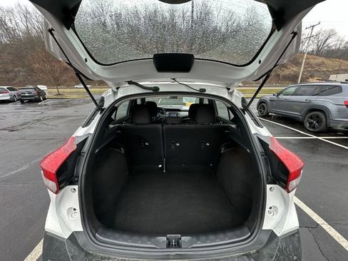 Used 2020 Nissan Kicks S image 22