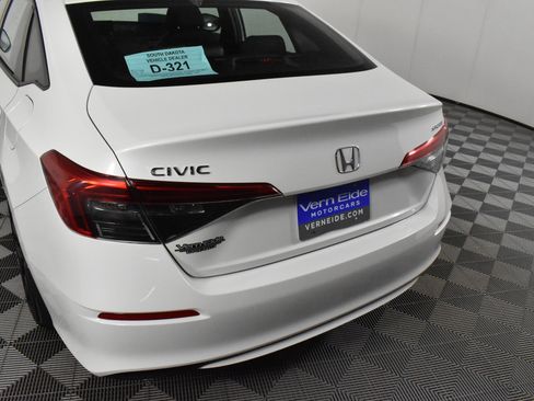 Certified 2024 Honda Civic Sport image 15