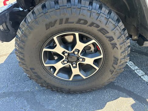 Used 2021 Jeep Wrangler Unlimited Rubicon AWD/4WD image 14