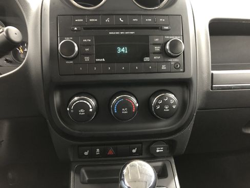 Used 2016 Jeep Patriot High Altitude image 18