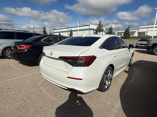 Used 2022 Honda Civic LX image 2