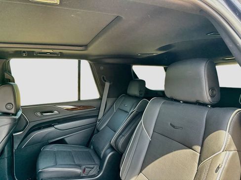 Used 2023 Cadillac Escalade Premium Luxury w/ LPO, Floor Liner Package AWD/4WD image 24