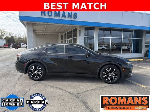 Used 2024 Toyota Crown AWD/4WD image 2