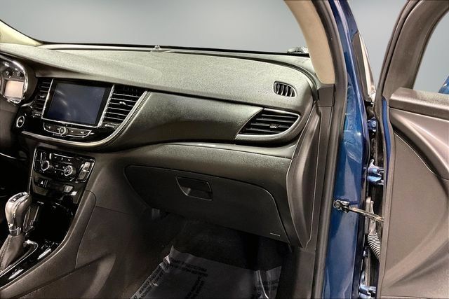 Used 2019 Buick Encore Sport Touring AWD/4WD image 23