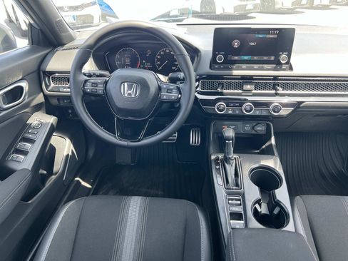 Used 2023 Honda Civic Sport image 7