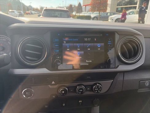 Used 2016 Toyota Tacoma TRD Sport w/ Towing Package RWD image 21