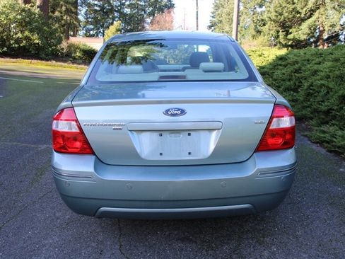 Used 2005 Ford Five Hundred SEL image 11