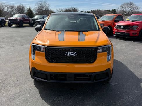 New 2026 Ford Maverick Lariat w/ Black Appearance Package image 3