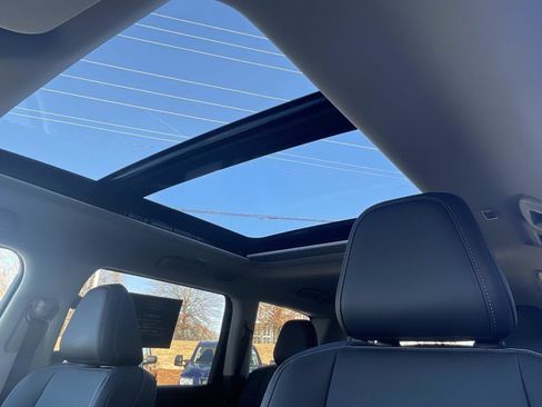 Certified 2025 INFINITI QX80 Pure image 17