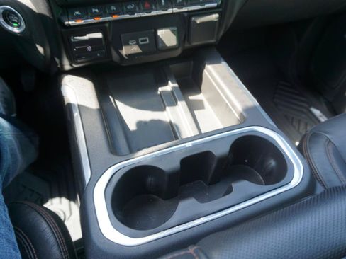 Used 2021 GMC Sierra 1500 AT4 w/ AT4 Value Package AWD/4WD image 27