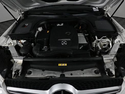 Used 2019 Mercedes-Benz GLC 300 4MATIC Coupe image 33