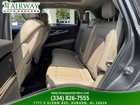 Used 2022 Lincoln Nautilus Reserve w/ Equipment Group 201A FWD image 11