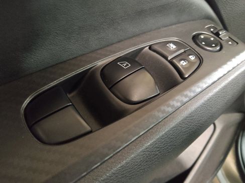 Used 2024 Nissan Altima 2.5 SV FWD image 27