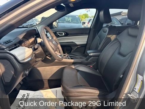 Used 2024 Jeep Compass Limited AWD/4WD image 10