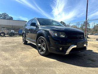 Used 2019 Dodge Journey Crossroad image 1