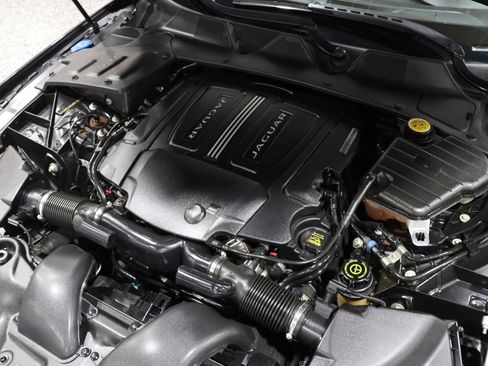 Used 2014 Jaguar XJ L Portfolio image 16