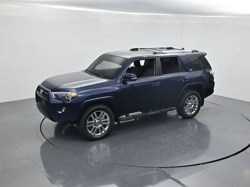 Used 2024 Toyota 4Runner SR5 Premium w/ Moonroof Package AWD/4WD image 46