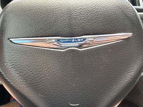 Used 2015 Chrysler 200 Limited w/ Convenience Group FWD image 21