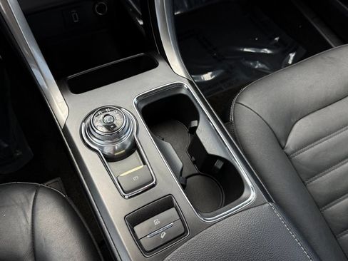 Used 2018 Ford Fusion SE w/ Equipment Group 602A FWD image 35