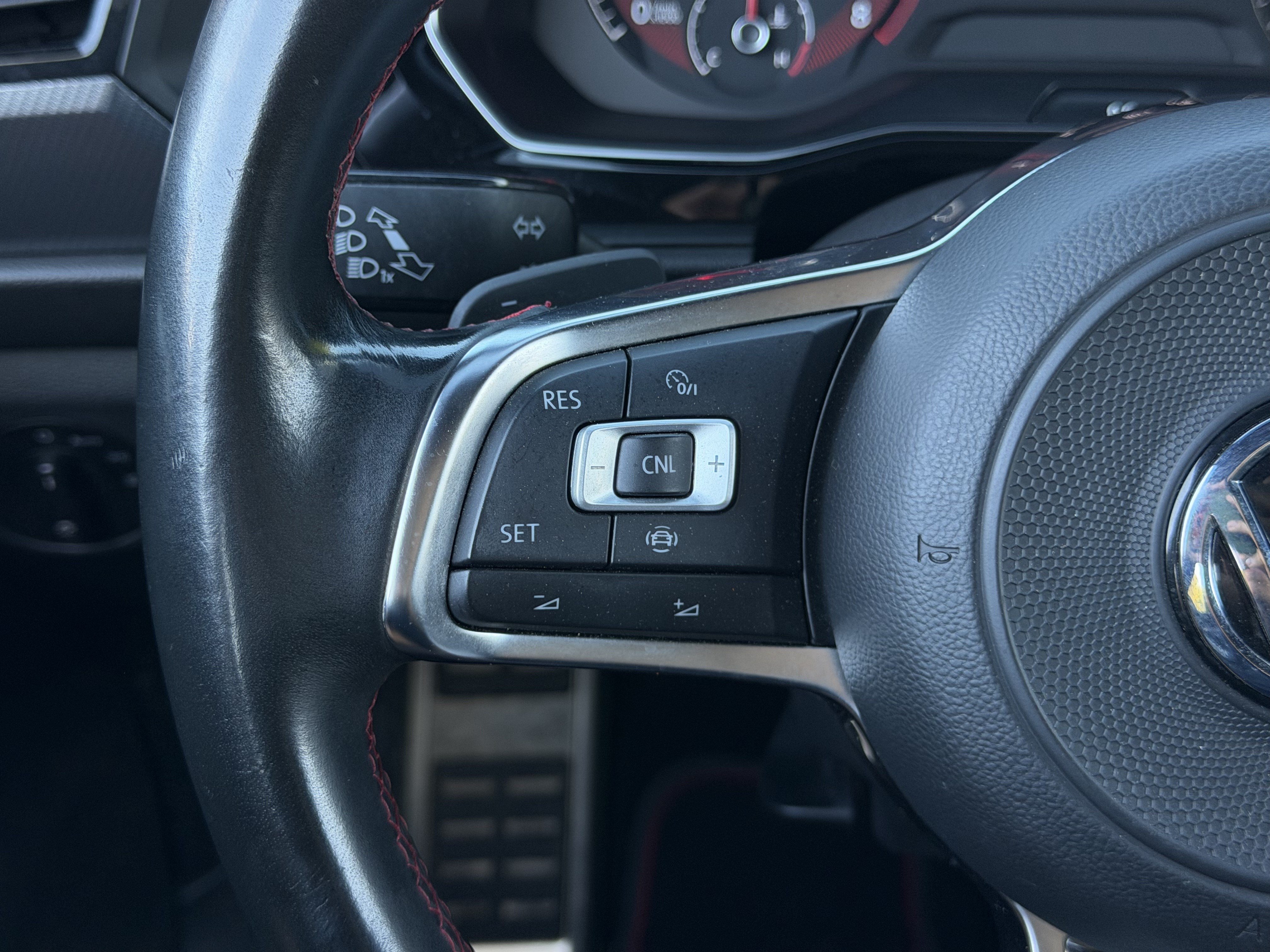 Used 2019 Volkswagen Jetta GLI FWD image 18