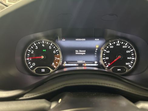 Used 2022 Jeep Renegade Latitude w/ Convenience Group image 13