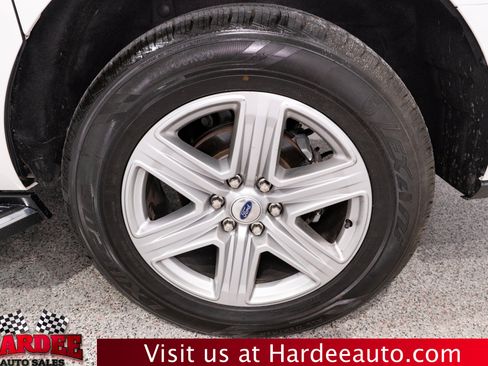 Used 2019 Ford Expedition Max XLT w/ Equipment Group 202A RWD image 10