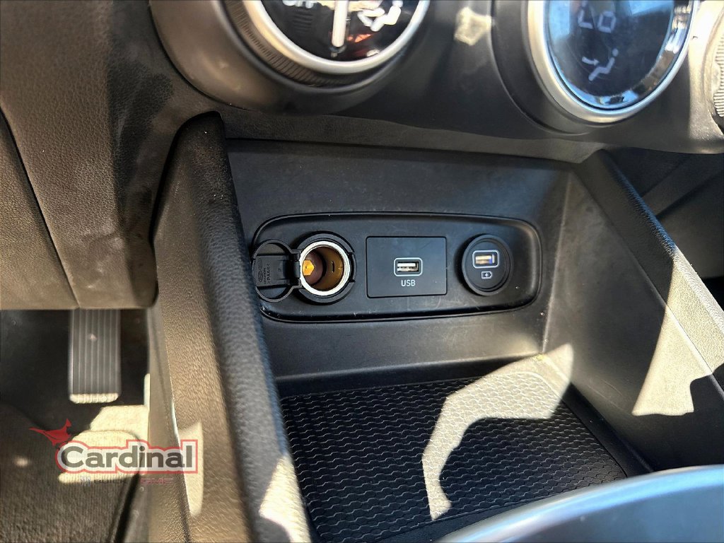 Used 2020 Hyundai Venue SEL w/ Convenience Package FWD image 18