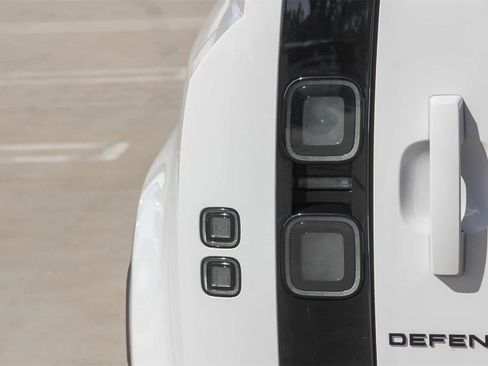 New 2026 Land Rover Defender 110 S image 7