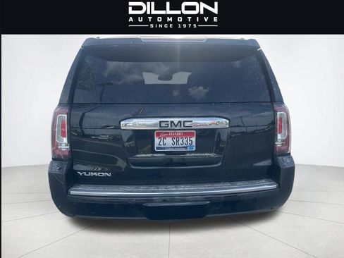 Used 2015 GMC Yukon Denali w/ Premium Package AWD/4WD image 4