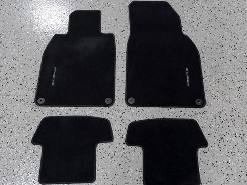 Used 2024 Porsche 911 Targa 4 GTS image 88