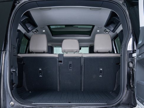 Used 2020 Land Rover Defender 110 HSE image 8