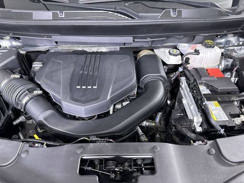 Used 2025 GMC Acadia Elevation w/ Elevation Premium Package AWD/4WD image 31