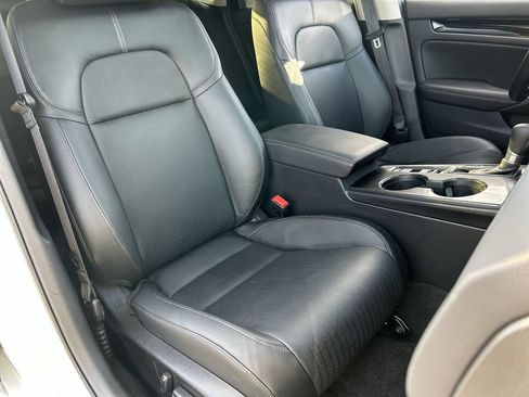 Used 2022 Honda Civic Touring image 29