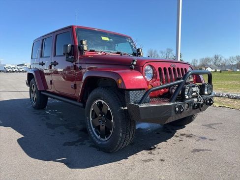 Used 2012 Jeep Wrangler Unlimited Sahara image 1