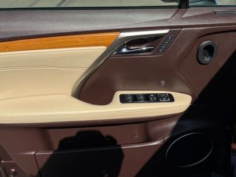 Used 2017 Lexus RX 350 AWD w/ Premium Package image 17