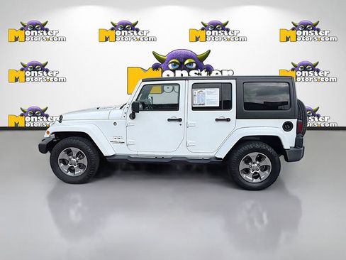 Used 2018 Jeep Wrangler Unlimited Sahara image 8