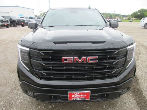 New 2026 GMC Sierra 1500 Elevation w/ Elevation Select Package AWD/4WD image 13