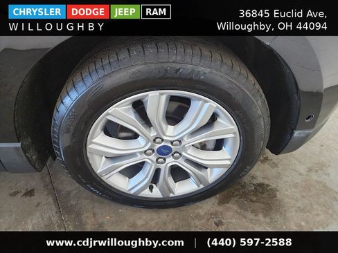 Used 2020 Ford Edge Titanium AWD/4WD image 42
